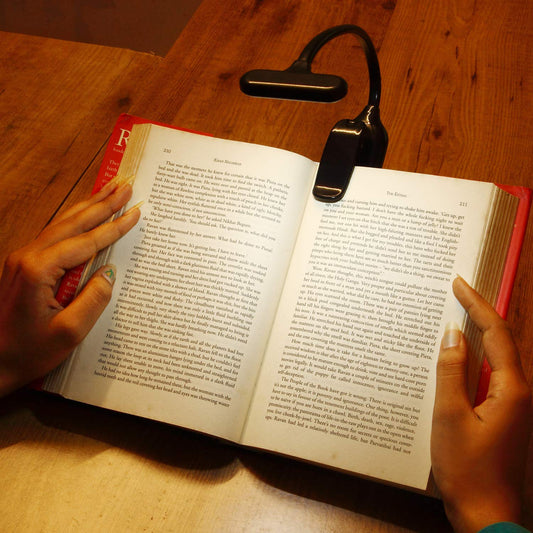 Book Reading Light Adjustable Book Reading Lamp Flexible Arm Lightweight Night Reading COB Clip Light